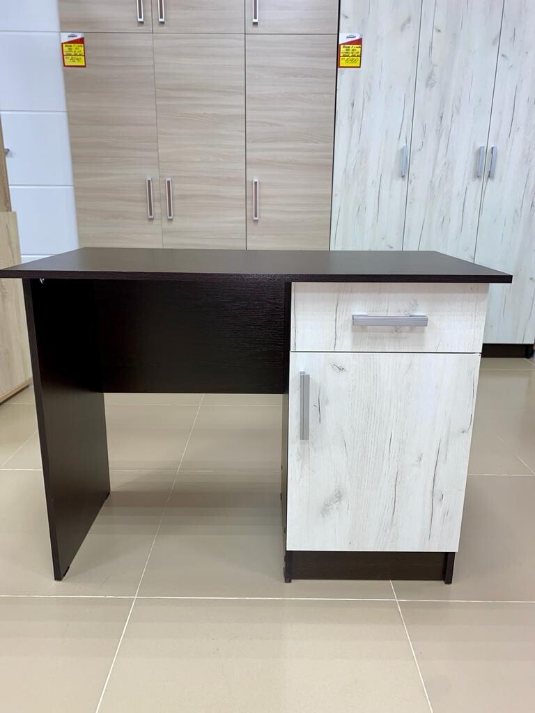 Стол письменный 1-тумбовый